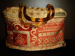 Nubian Creations purse in red and gold